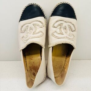 Authenic Chanel Lambskin Leather CC Logo Espadrilles Fringe Trim Sz 39